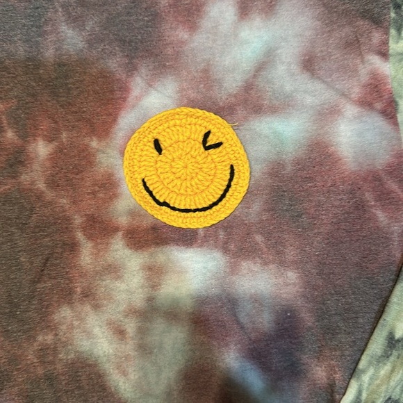 New Girl Order NGOrder Tie Dye Crochet Smiley Face Long Sleeve Shirt 14 - Picture 4 of 7